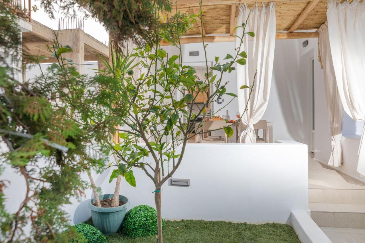 Naxos Downtown Apartments & Suites Naxos City Экстерьер фото