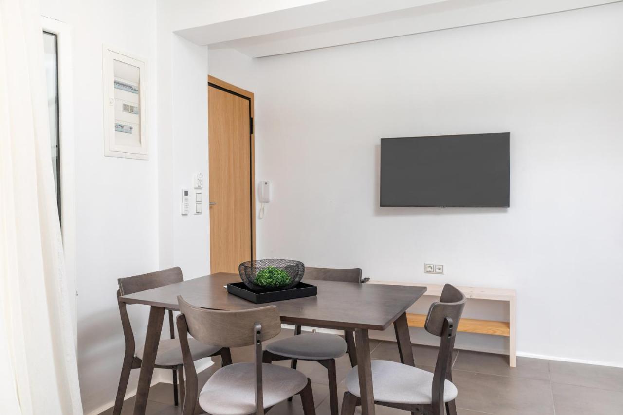 Naxos Downtown Apartments & Suites Naxos City Экстерьер фото